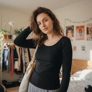 Indigenous Organic Cotton Long Sleeve Top Womens Small Athleisure Basics Grunge